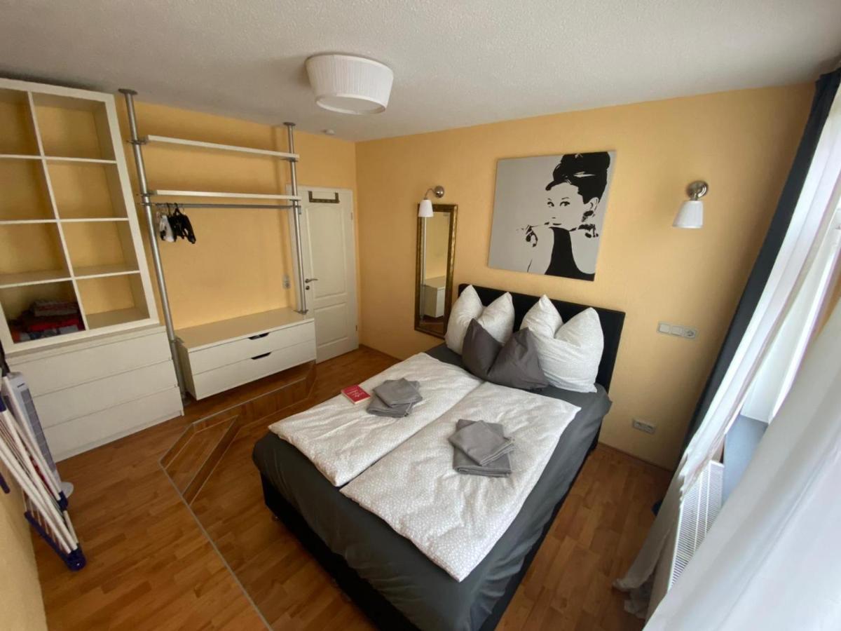 Apartment Ferienwohnung Blumenstadt Эрфурт Экстерьер фото