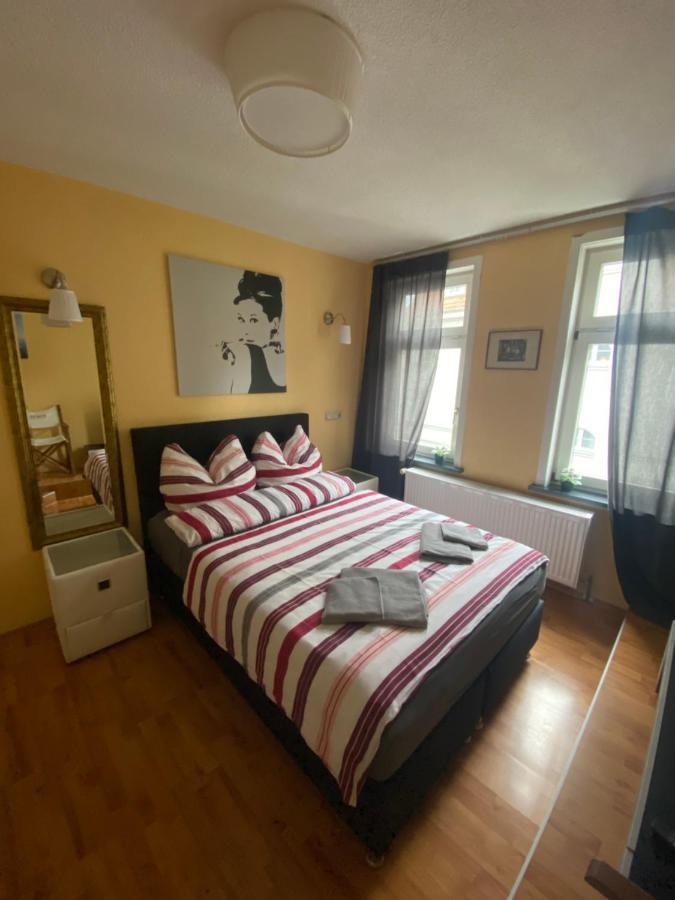 Apartment Ferienwohnung Blumenstadt Эрфурт Экстерьер фото